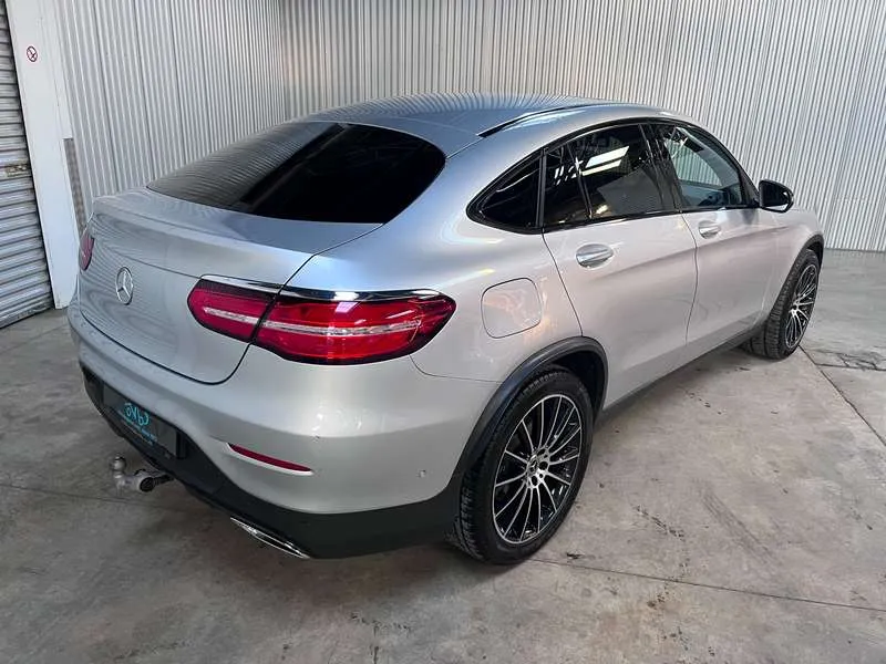 Mercedes-Benz GLC 350 Coupé  4-Matic Leder Navi Pano Camera Image 3