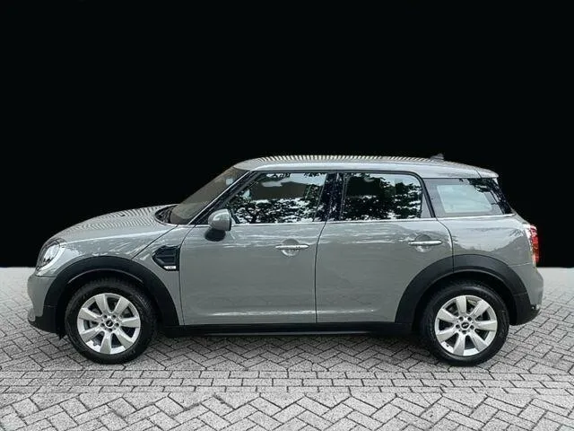 MINI Mini Countryman Mini One Countryman Image 3